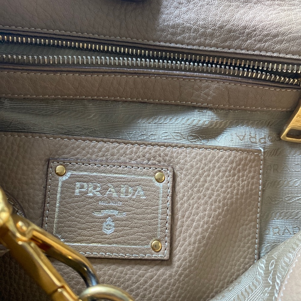 PRADA Beige Vitello Daino Expandable Crossbody Shopper Tote Bag - Picture 8 of 12